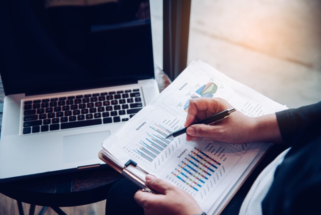 Como interpretar e agir com base em relatórios financeiros